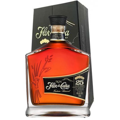 Rum Flor De Cana 25 anni slow aged volcano enriched spirit
