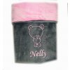 deka výšivka s výšivkou jména tmavě šedá světle růžová medvídek se srdíčky Nelly