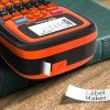 LabelMaker PS-100E Auto-Cut přenosný štítkovač, ABC, 6–12 mm + adaptér + akumulátor + páska