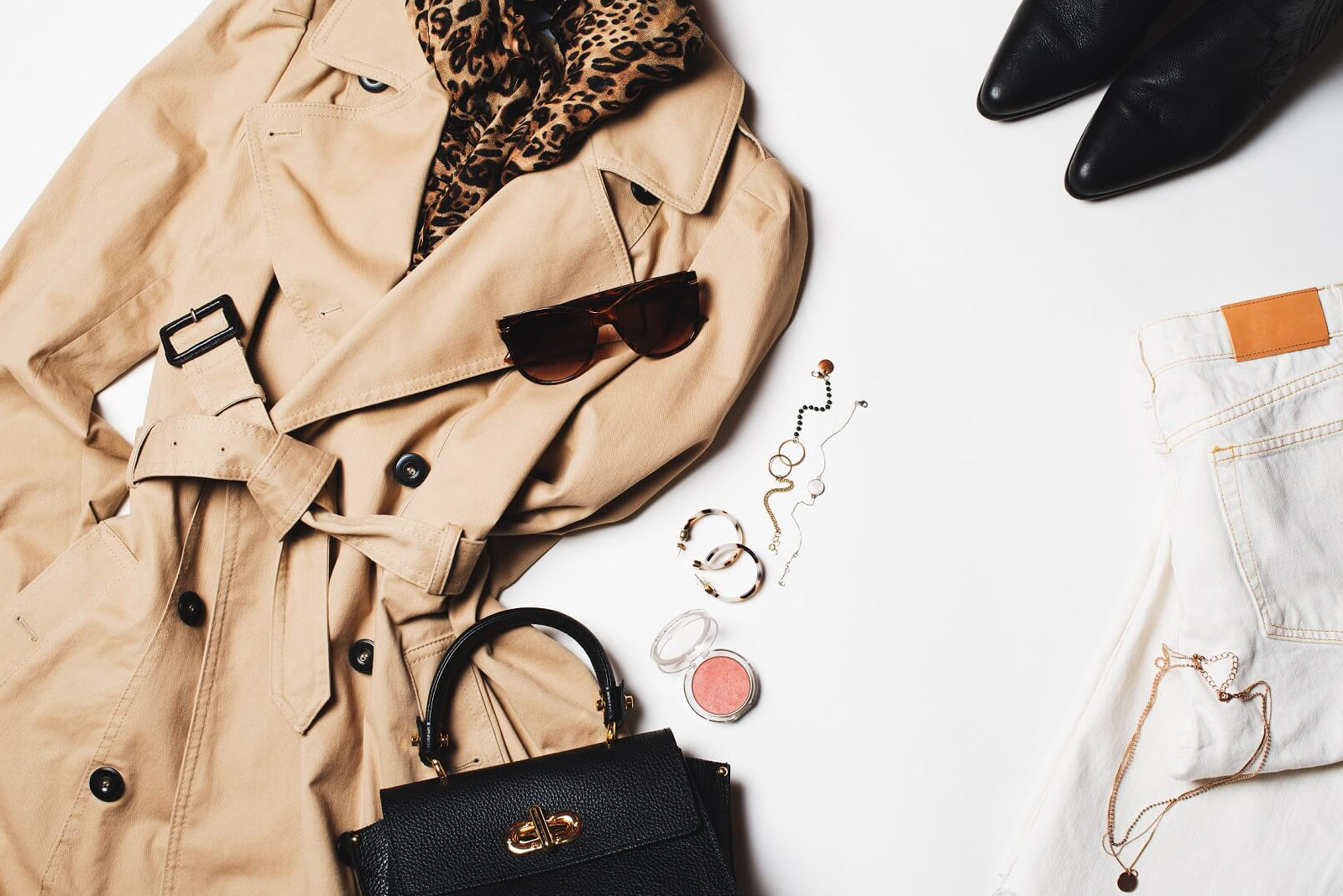 5 tipů, jak vytvořit minimalistický šatník. Uleví peněžence i planetě