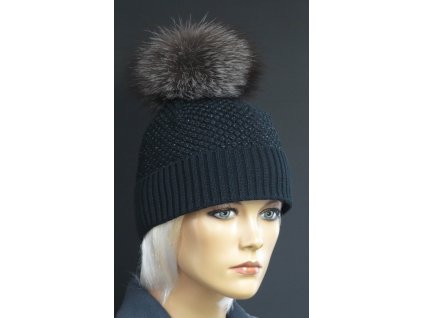 Dámská zimní pletená čepice s kožešinovou bambulí 353 černá s černým lurexem