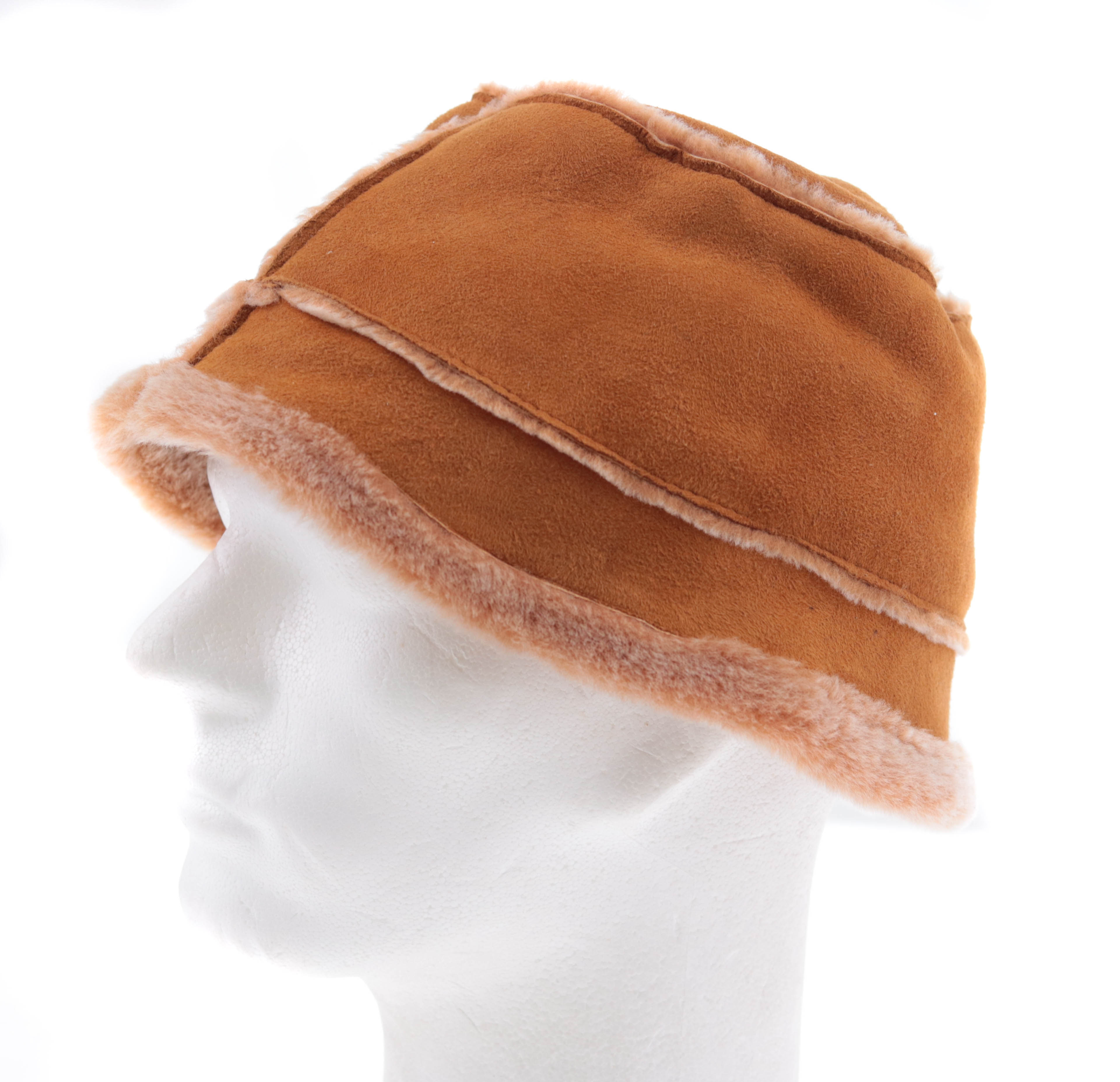 Špongr Kožešinový klobouk z ovčiny K02 koňakový Velikost: 55/56 cm