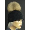 Ručne pletená čiapka s kožušinovým brmbolcom 628 čierna