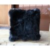 Špongr Kožušinový vankúš z fínskeho mývala - čierny