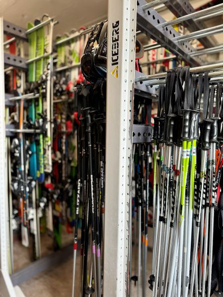 Snowboardy k zapůjčení