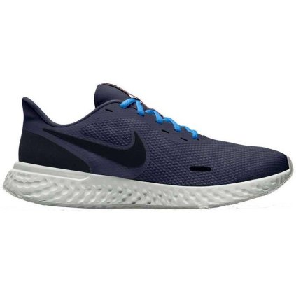 Nike Revolution 5 M
