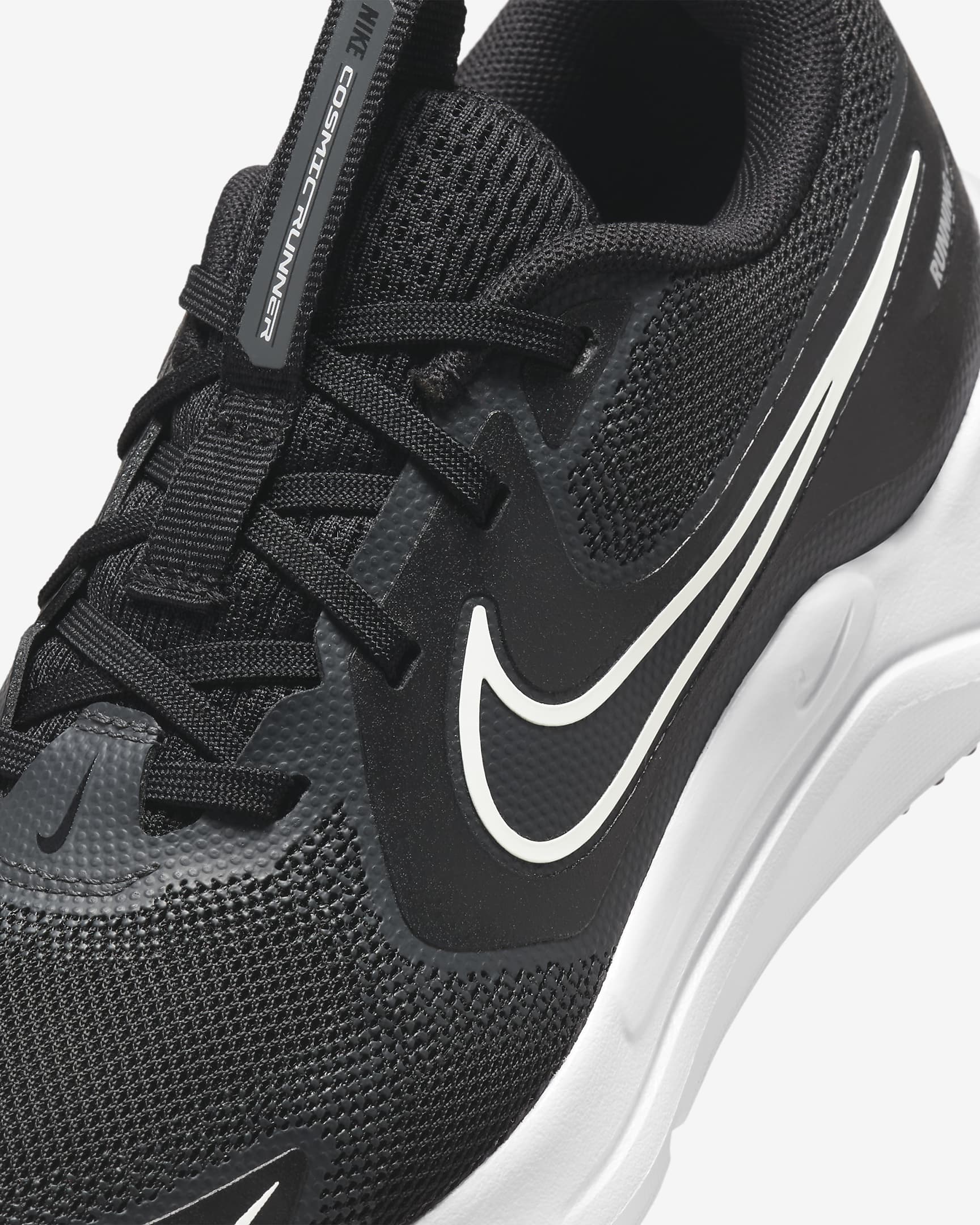 Nike Cosmic Runner Kids - Velikost: 37,5 | Barva: Čierna · záber 7