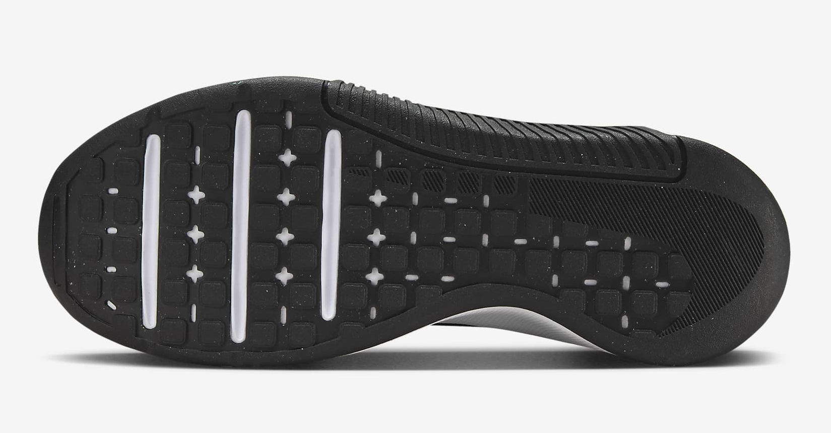 Nike MC Trainer 3W - Velikost: 38,5 · záber 6