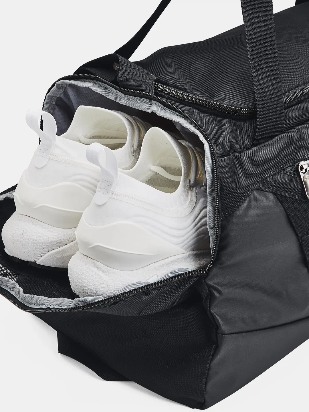 Under Armour Storm Undeniable 5.0 Duffle - Farba: Čierna · záber 6