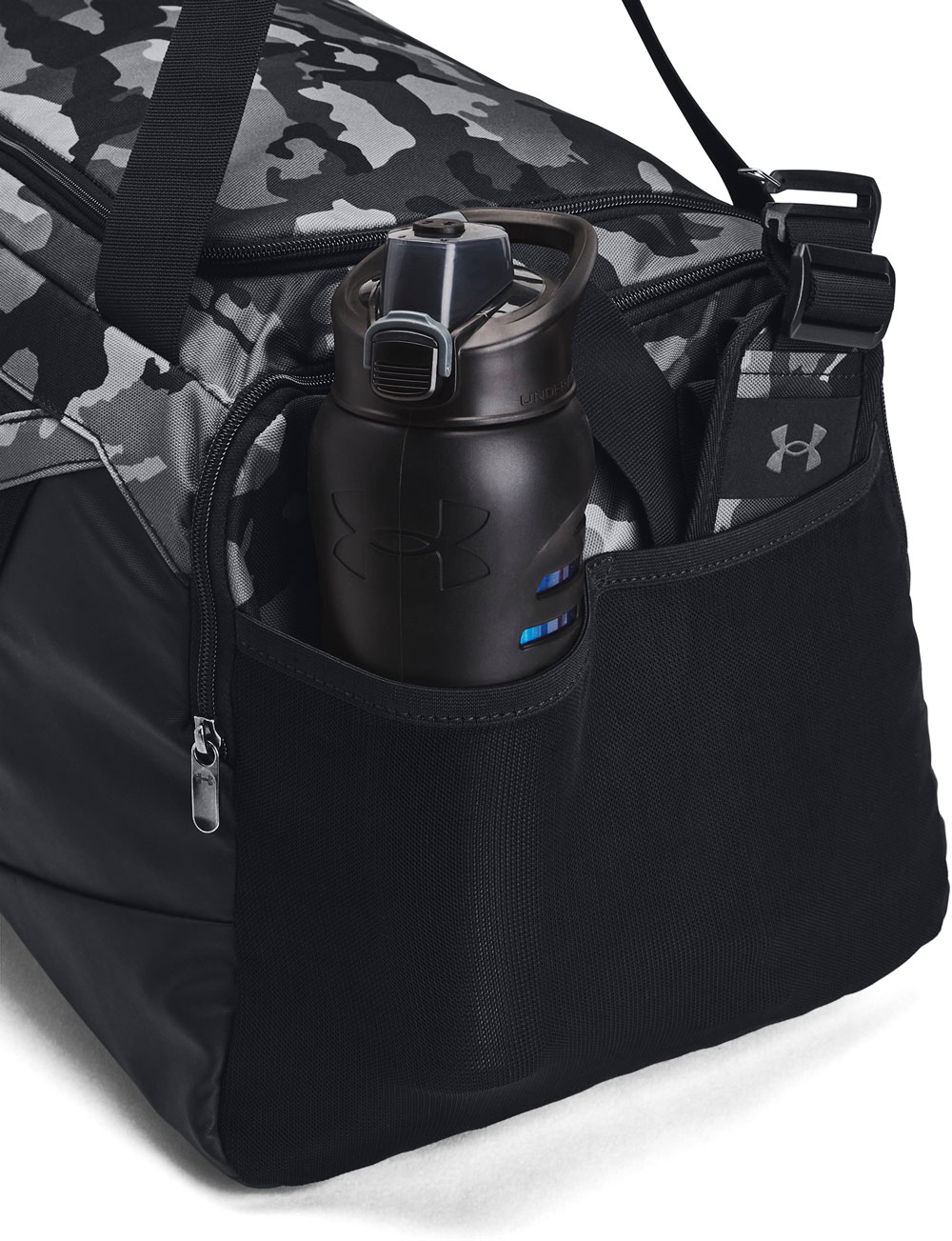 Under Armour Undeniable 5.0 Duffle MD - Farba: Sivá · záber 4