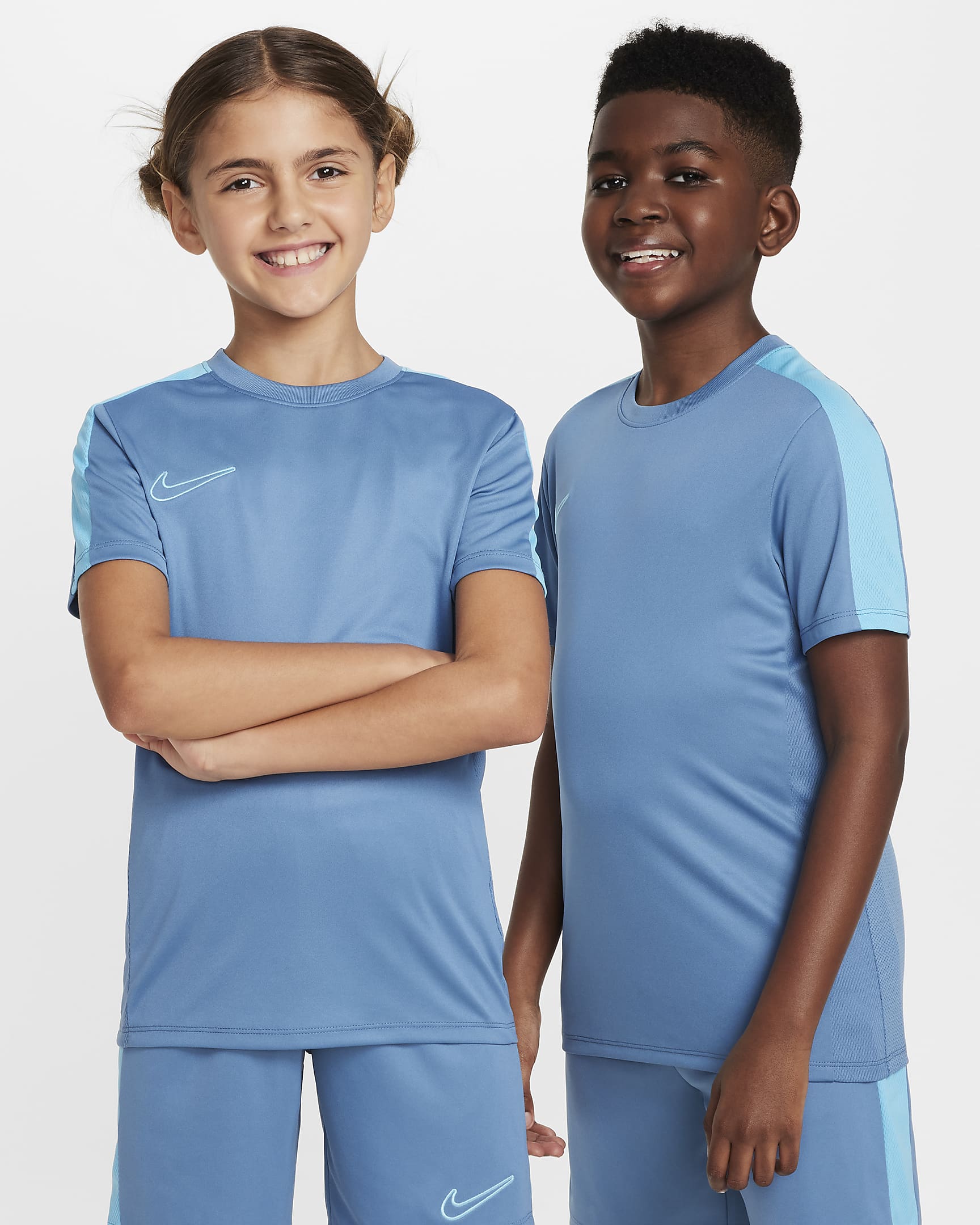 Nike Dri-FIT Academy23 Soccer Top Kids Veľkosť: XS