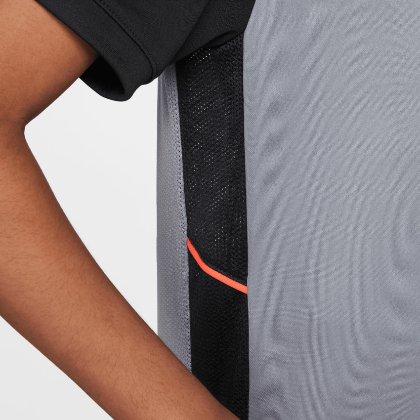 NIKE DF ACD25 TOP - Veľkosť: S | Farba: Sivá · záber 3