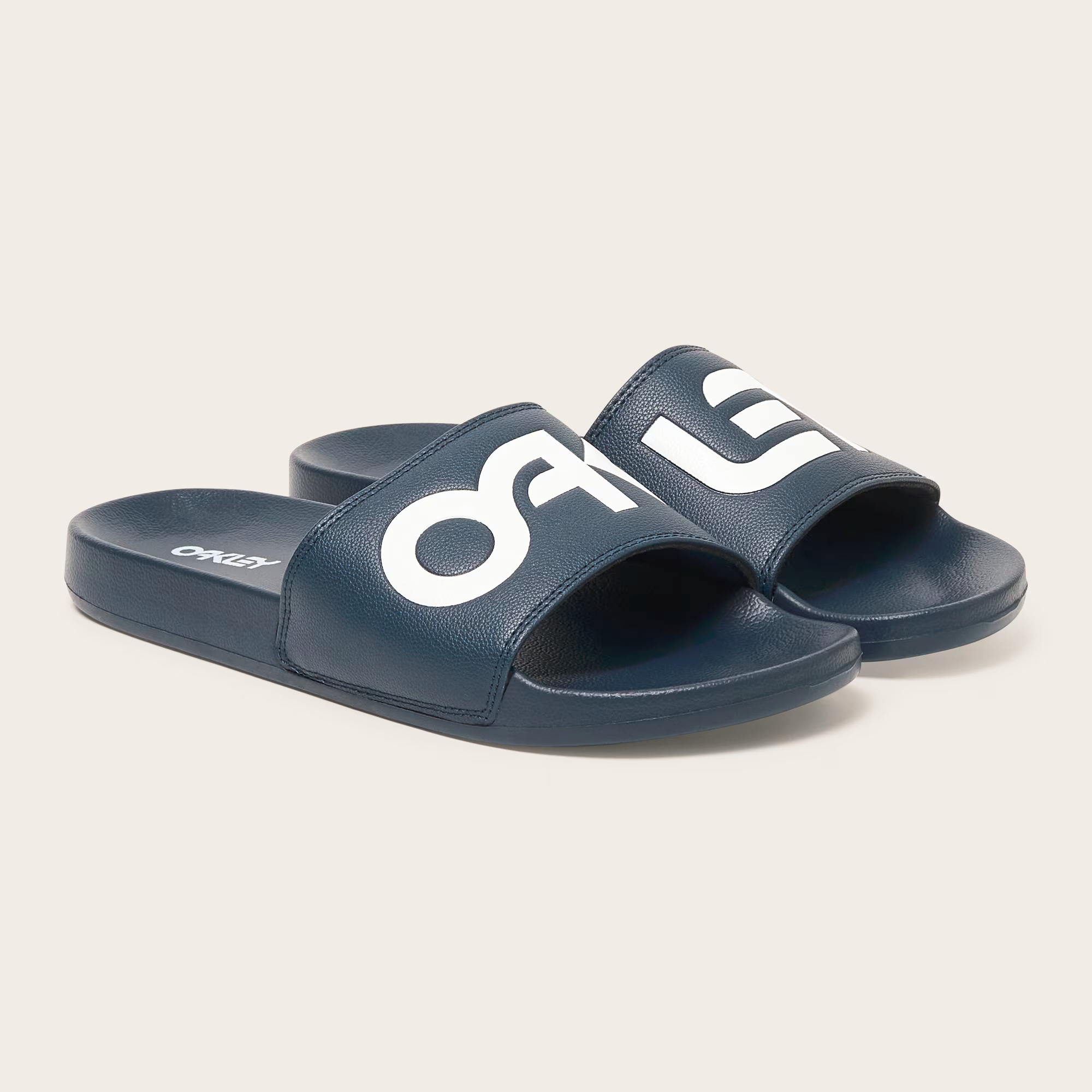 Oakley B1B Slide 2.0 - Veľkosť: 46 · záber 8