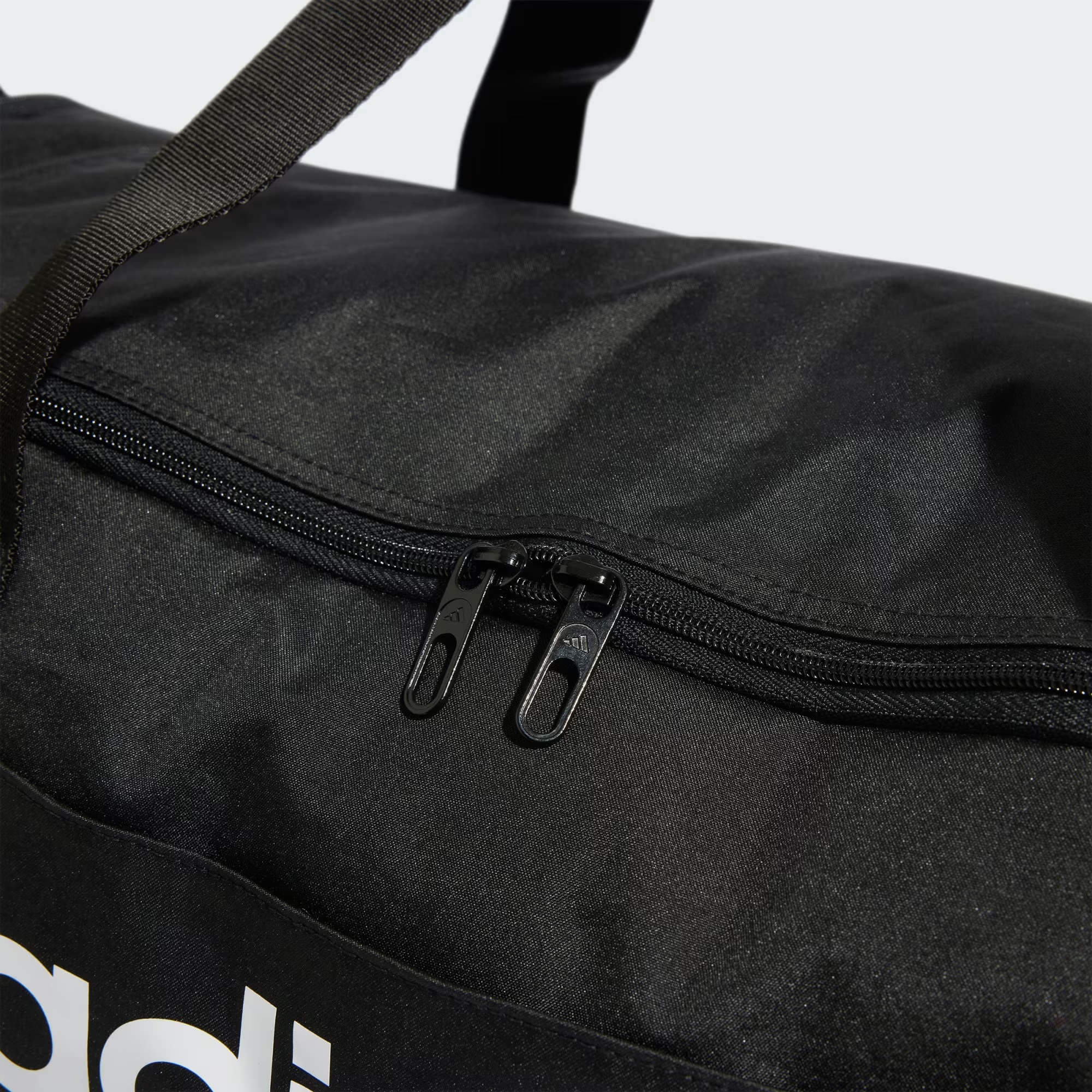 Adidas Linear - Veľkosť: M · záber 9