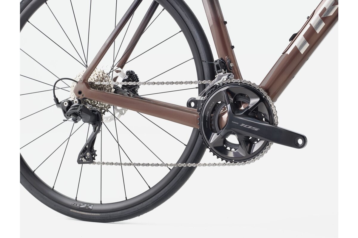 Trek Domane SL 5 Gen 4 Dark Star to Bronze Age Fade 2026 - Veľkosť: 54 · záber 4