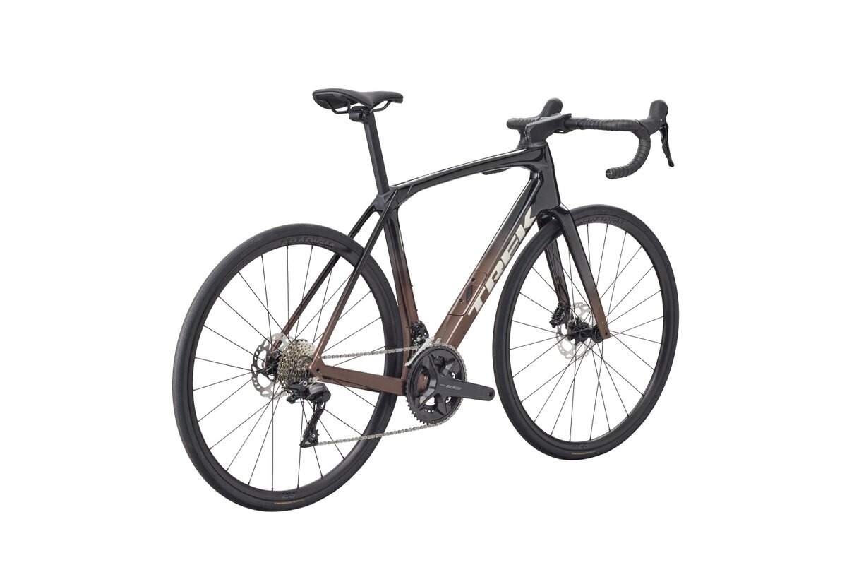 Trek Domane SL 5 Gen 4 Dark Star to Bronze Age Fade 2026 - Veľkosť: 54 · záber 2