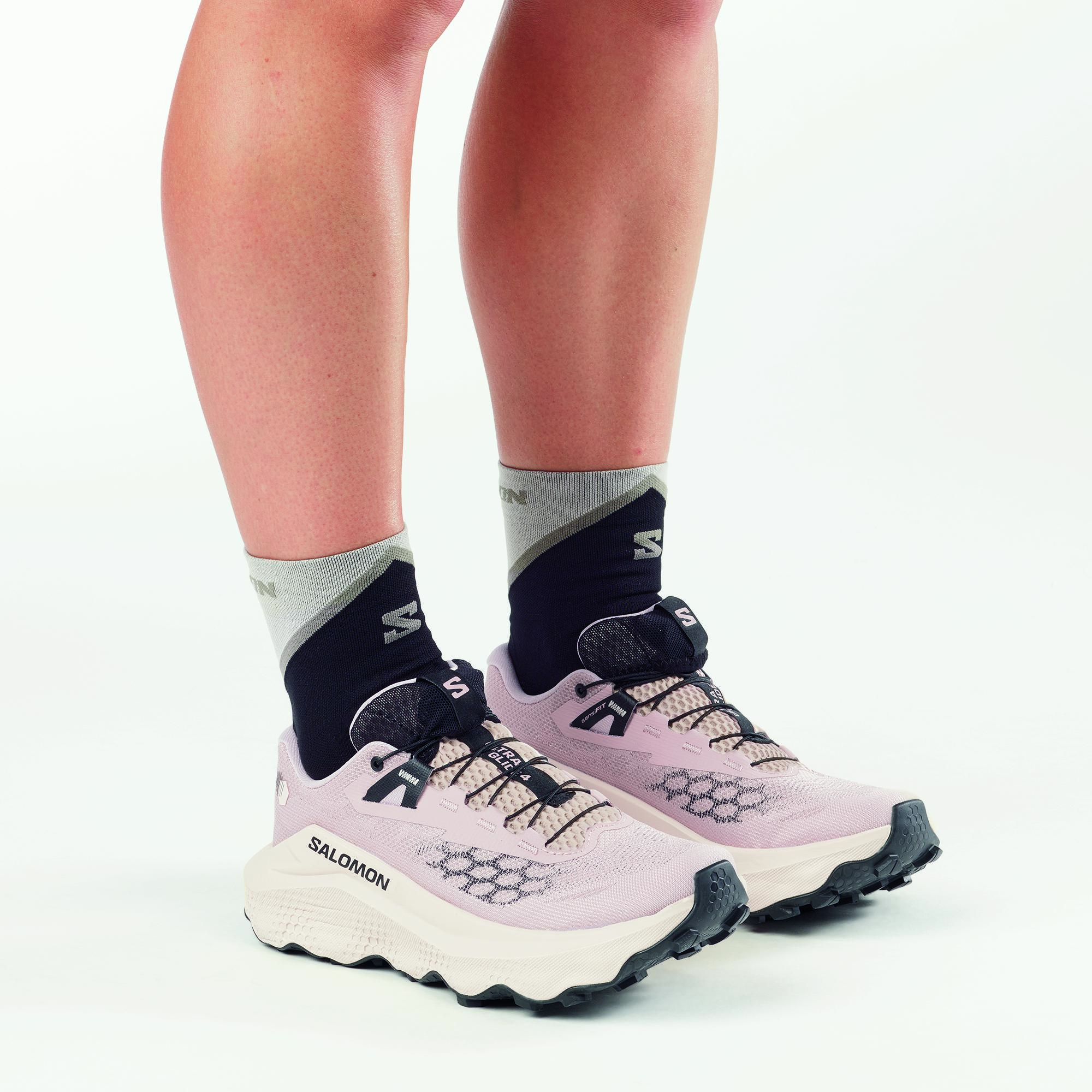 Salomon Ultra Glide 4 W - Veľkosť: 39 1/3 · záber 2