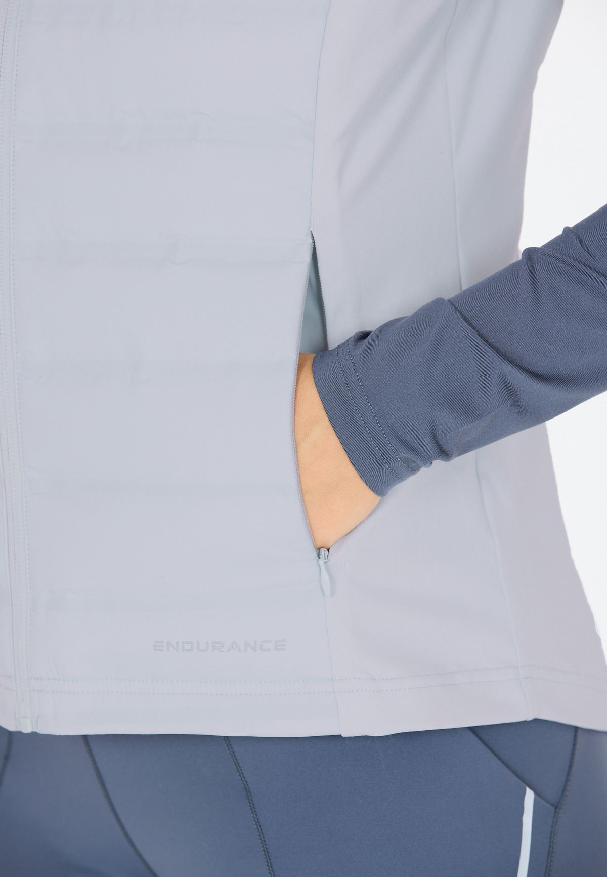 Endurance Reitta Hot Fused Hybrid Vest W - Veľkosť: 48 · záber 3