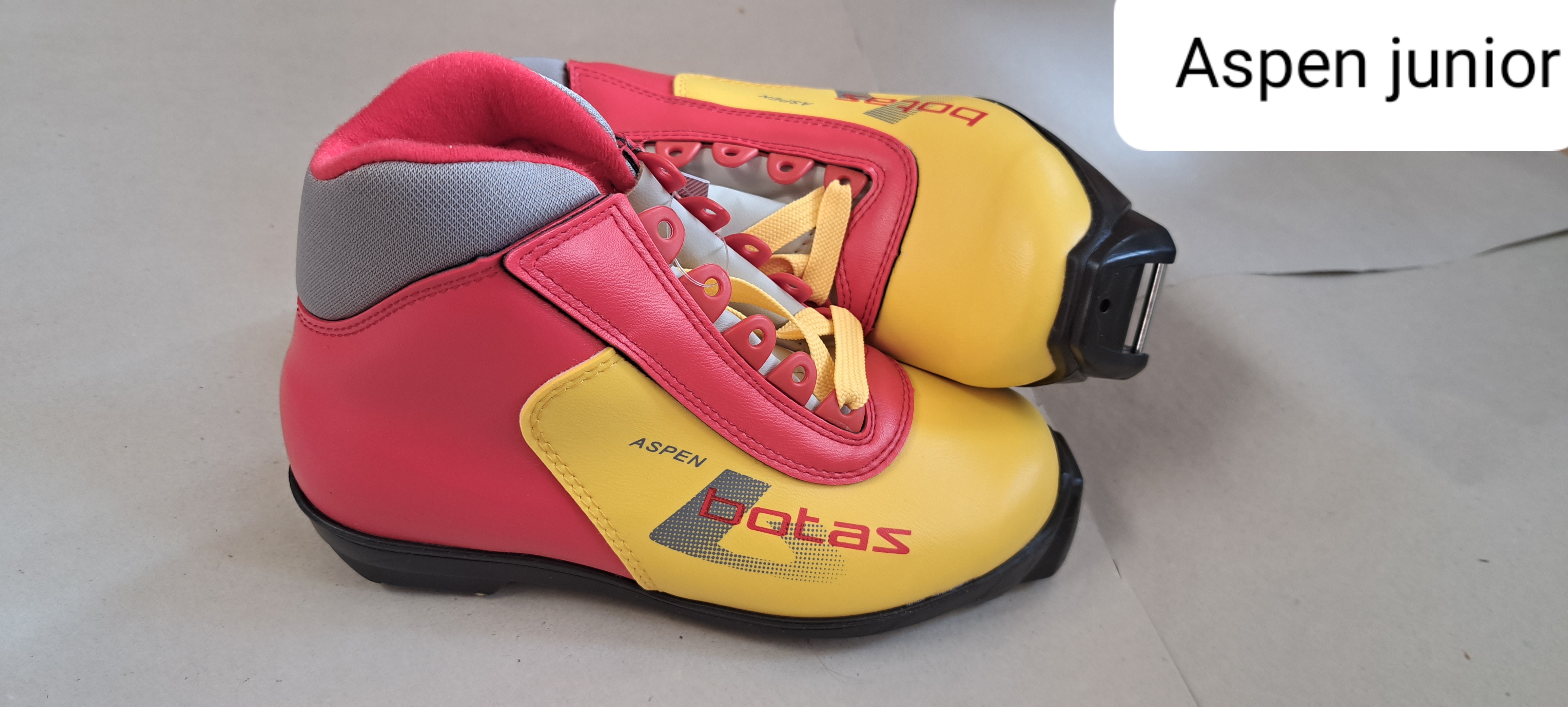 lyžařská běžecká obuv Botas SNS Aspen Junior Barva: Žlutá, Velikost: 31