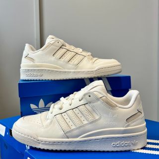 🎉 Novinka v naší nabídce: Obuv ADIDAS! 👟 S radostí oznamujeme, že jsme rozšířili naši kolekci o ikonickou značku Adidas!...