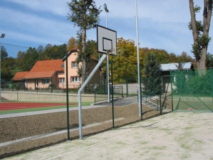 Konstrukce streetball exteriér (ZN), vysazení 1,45 m + ocelová deska