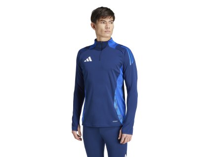 IS1640 3 APPAREL On Model Standard View white