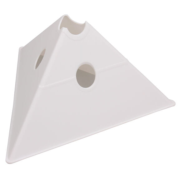 Víceúčelové mety Tri Corners bílá