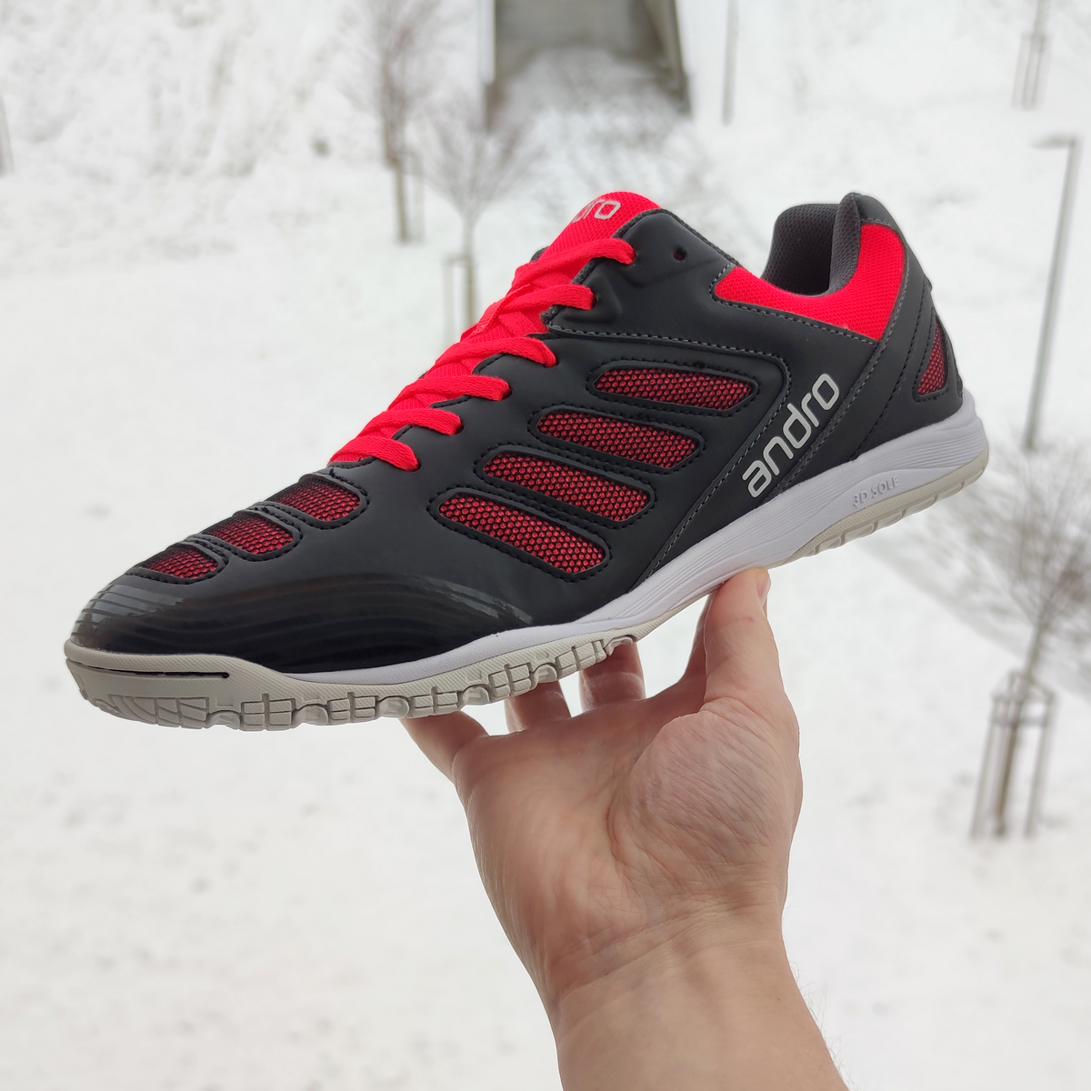 Recenze od Ondřeje Horáka na novou barvu modelu andro Cross Step 2!