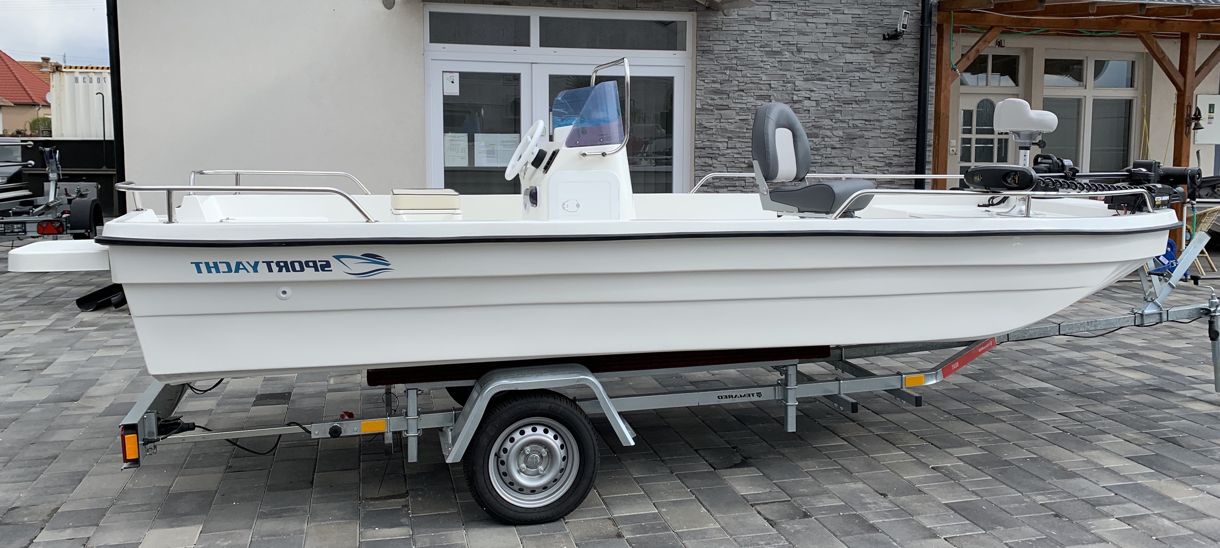 SPORTYACHT 550 CC Fisher