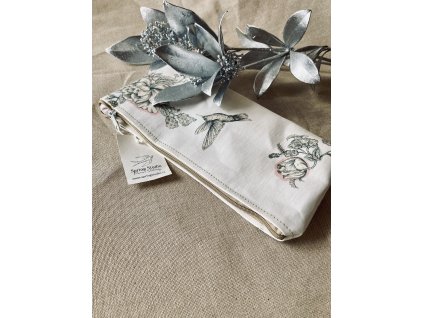 Taštička z pratelného papíru