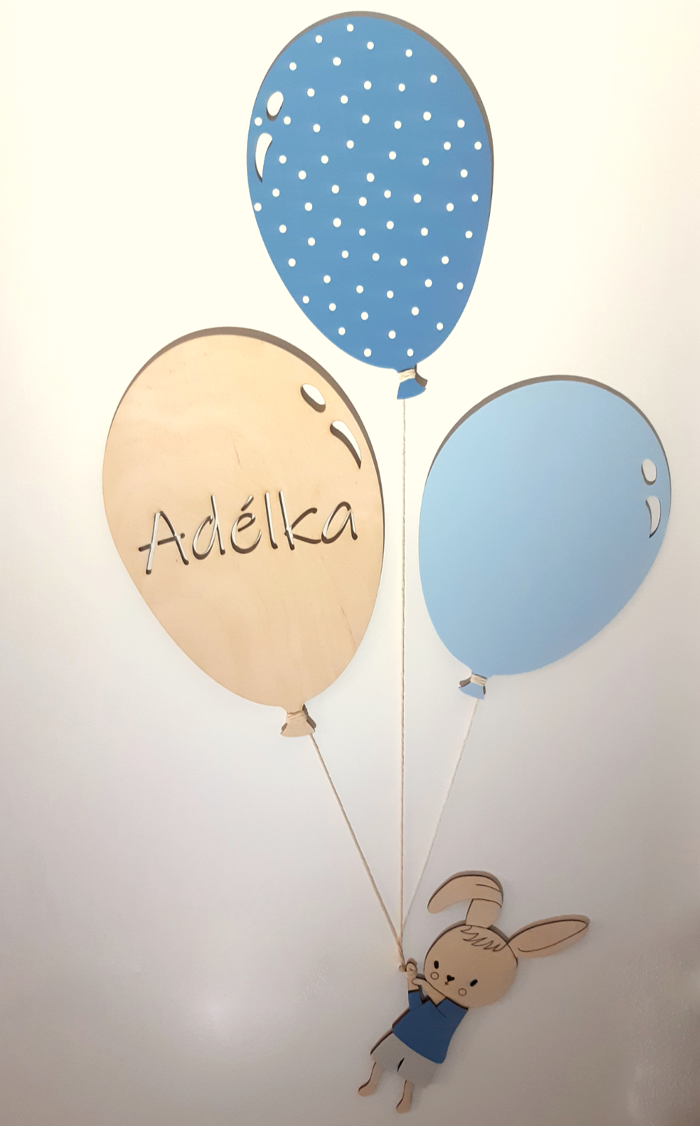 Sada 3 balónků se jménem a zajícem na provázku barva: modrá+obláčkově modrá