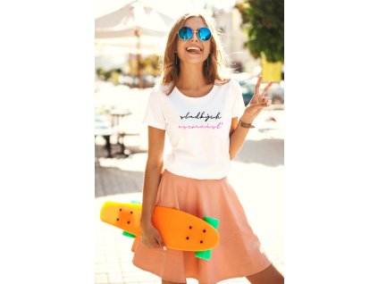 Sladkých osemnásť