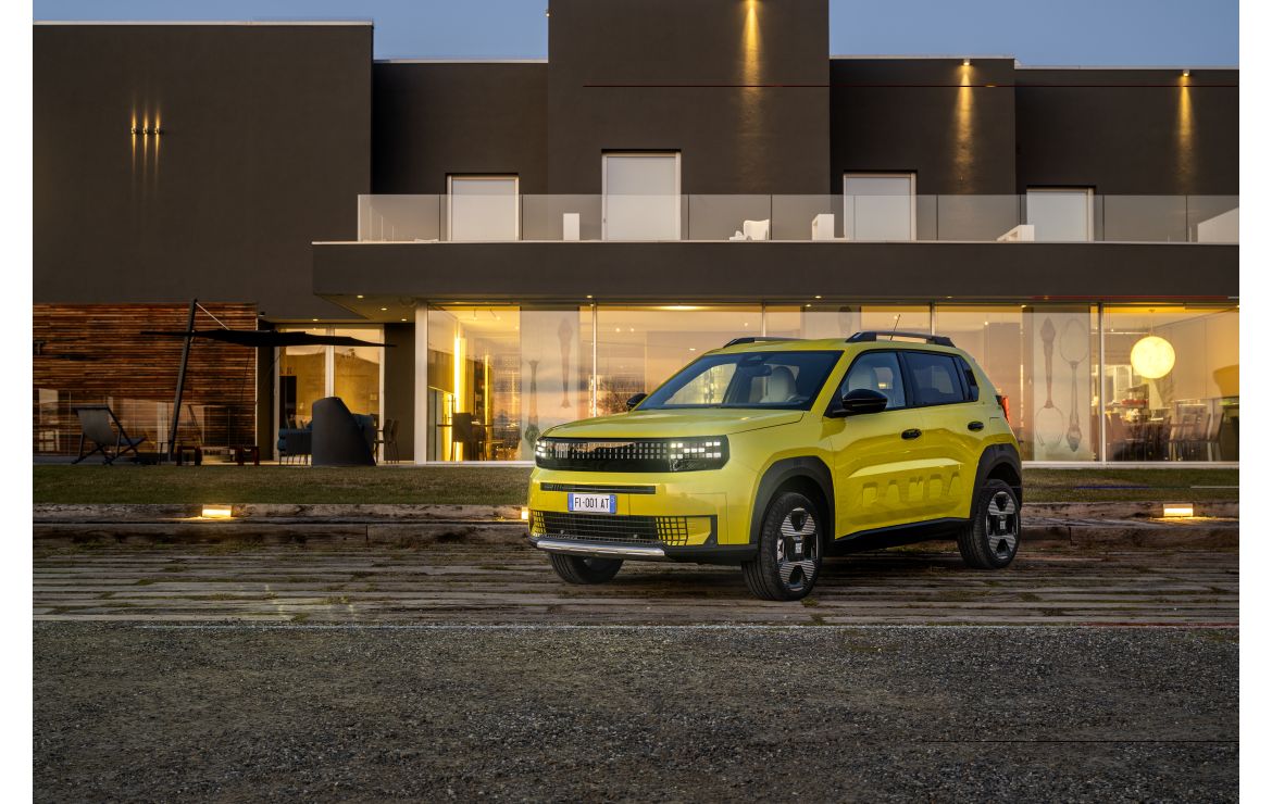 ZCELA NOVÝ MODEL FIAT GRANDE PANDA JE JIŽ MOŽNÉ OBJEDNÁVAT NA ČESKÉM TRHU