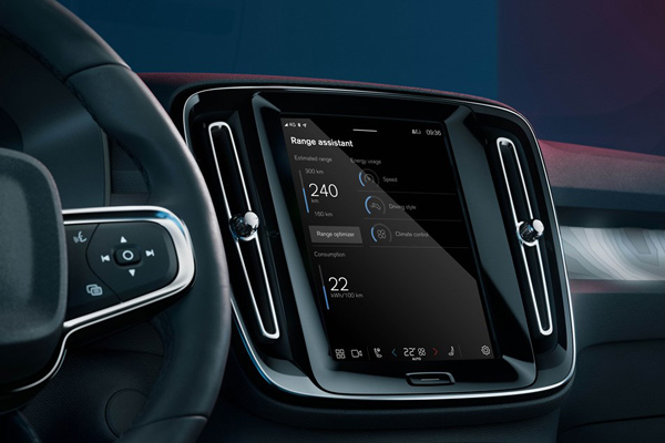 Součástí nejnovější aktualizace vzdáleným přístupem je asistent dojezdu pro optimalizaci dojezdové vzdálenosti plně elektrických vozů Volvo