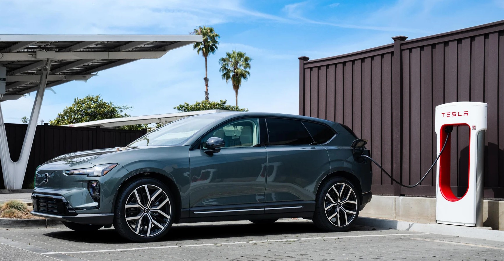 Rychlé nabíjení pro řidiče plně elektrických vozů Volvo  bude ještě snazší
