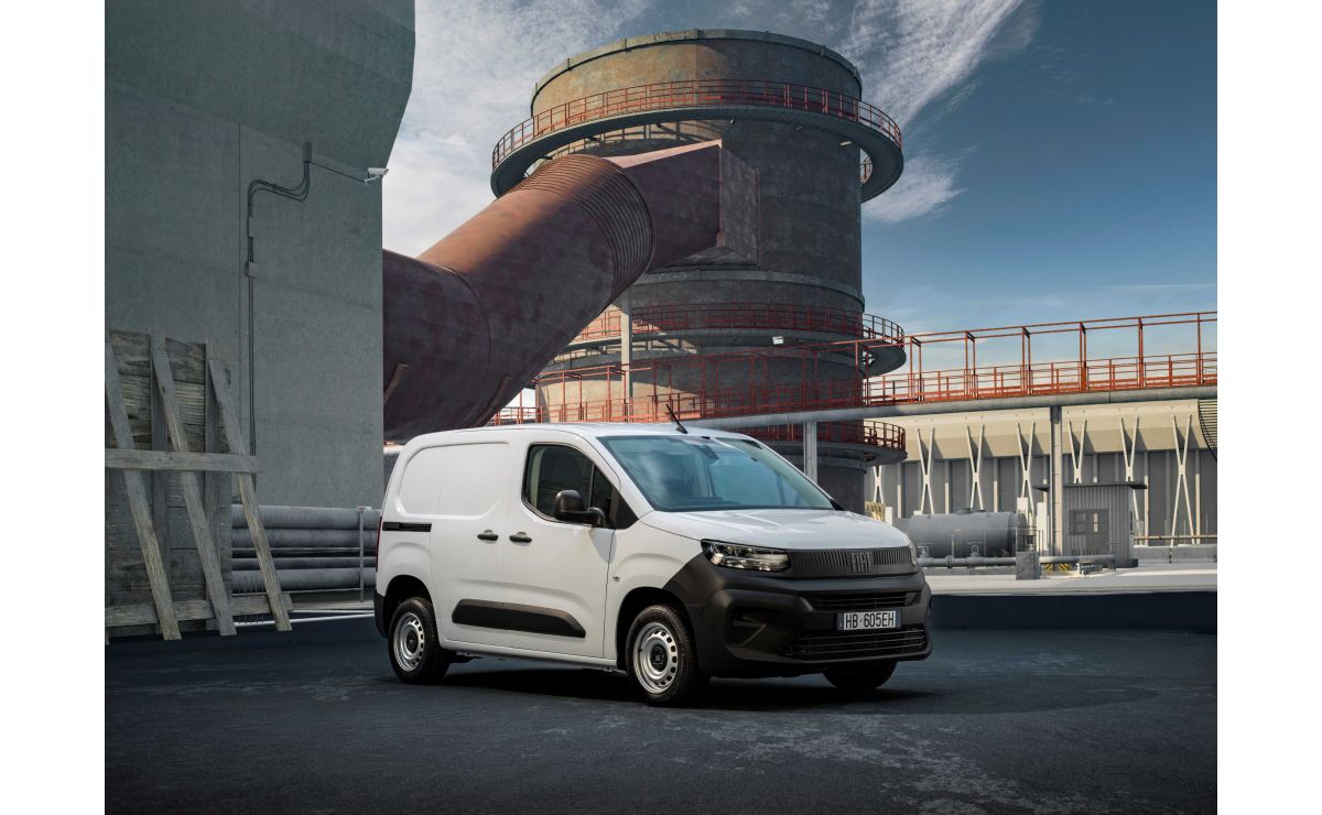 FIAT Professional představuje Doblò EasyPRO: Chytré a efektivní řešení pro každodenní pracovní potřeby