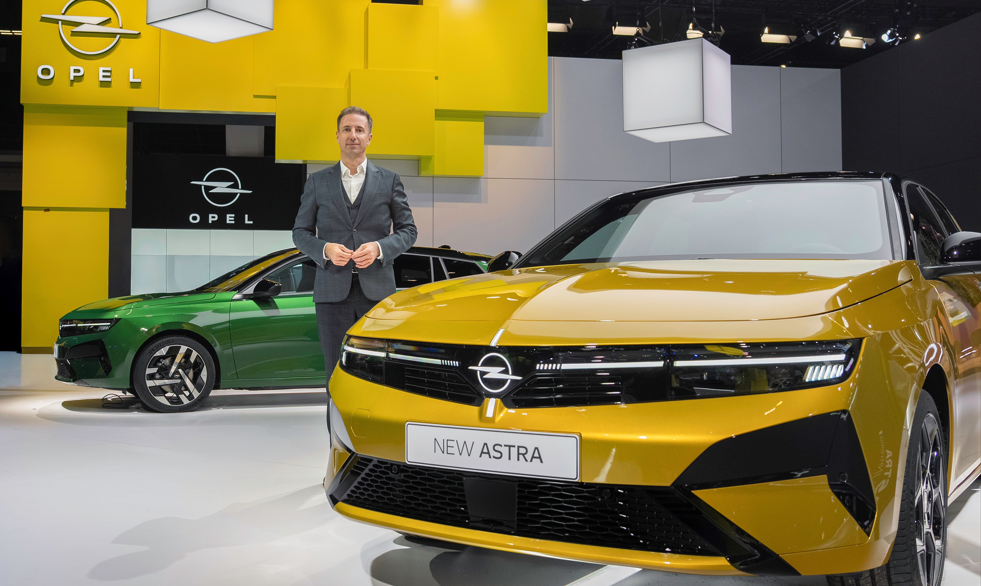 Nová Opel Astra září na autosalonu v Bruselu