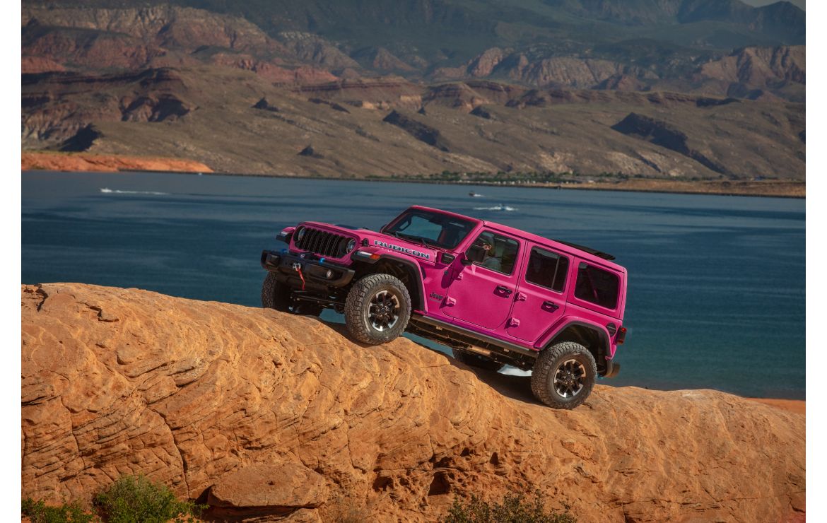 Zpět na přání zákazníků: znovuuvedení barvy Tuscadero na modelu Jeep Wrangler modelového roku 2024