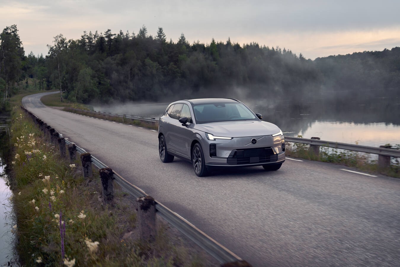 Volvo Cars představuje nové Volvo XC70: plug-in  hybridní vůz stvořený pro každou cestu