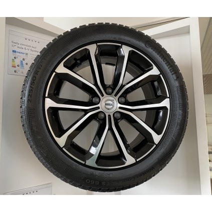 18669 2 sada zimnich pneu continental 225 50 r17 a disku z lehkych slitin 17