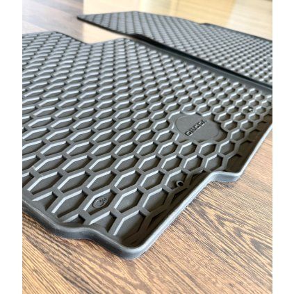 Gumové koberce Omoda 5 ICE