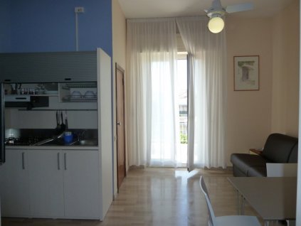 SR OB.POKOJ+KUCHYŇ (2)