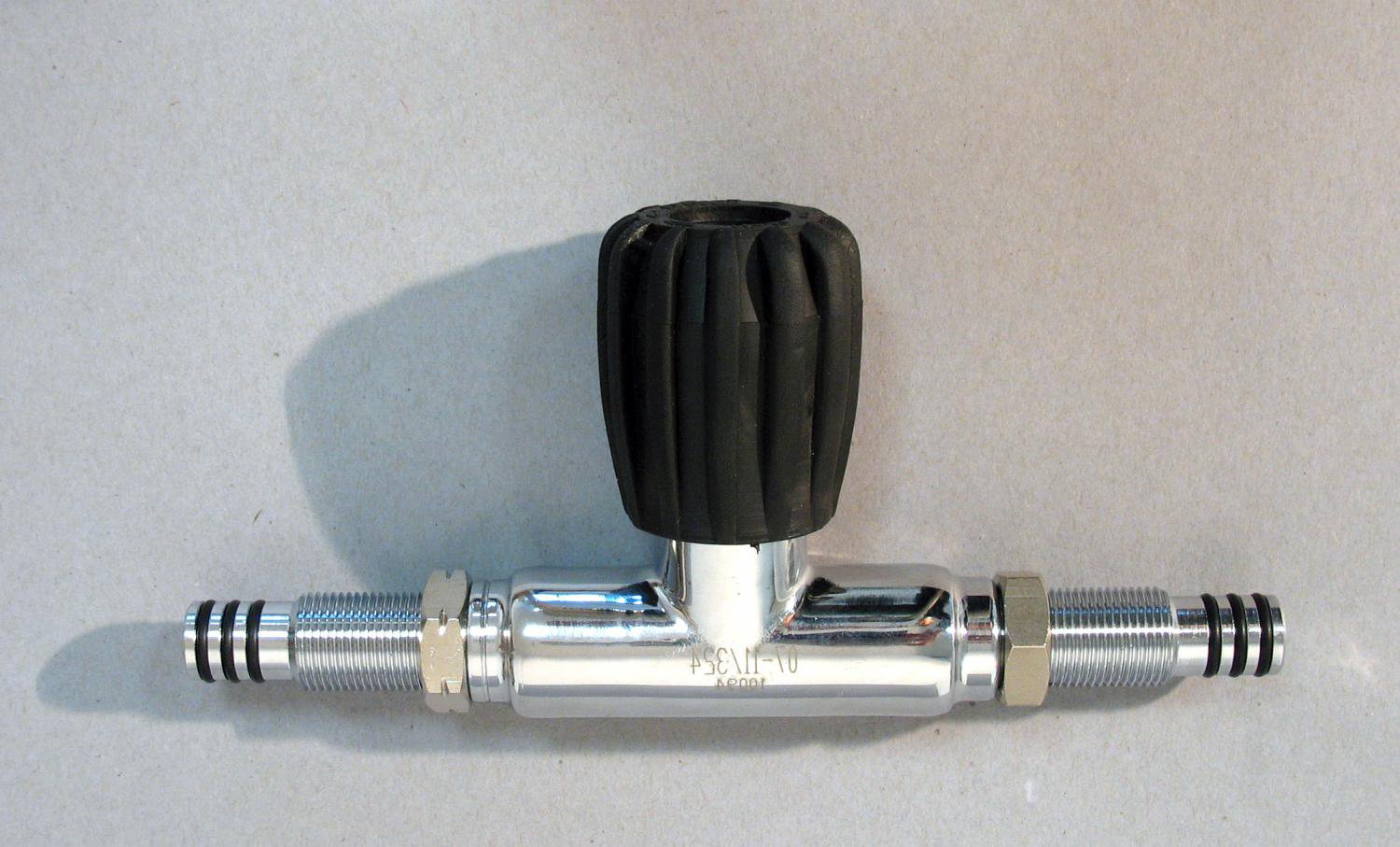 Levně SAN-O-SUB Uzavíratelný můstek Manifold 171mm 10094