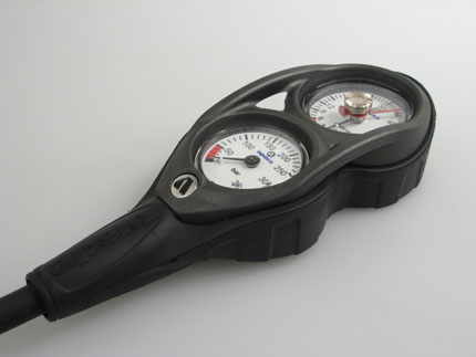 Levně Konzole manometr + hloubkoměr Apeks HP hadice 0,8 m NS133125