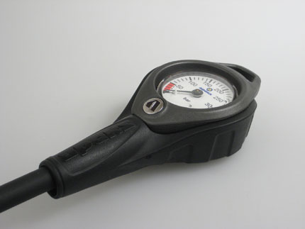 Manometr 300 Apeks PEWTER | HP hadice 0,8 m NS131131