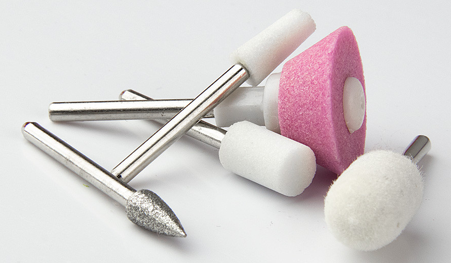 Vyberáme frézku na nechty