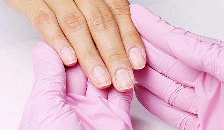 Príprava nechtov pre modeláž, úprava kutikuly