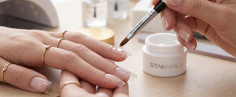 Doplnenie nechtov jednofázovým gélom + 3D vodolepka