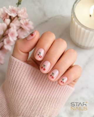 Máj v plnom rozkvete 🌸 Čerešne na stromoch, slnko, jarný vibe všade okolo… a presne túto atmosféru si môžeš preniesť aj na...
