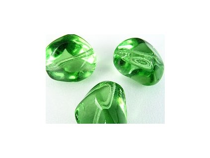 Korálky Oříšky E - Peridot 15x15 mm 6kusů